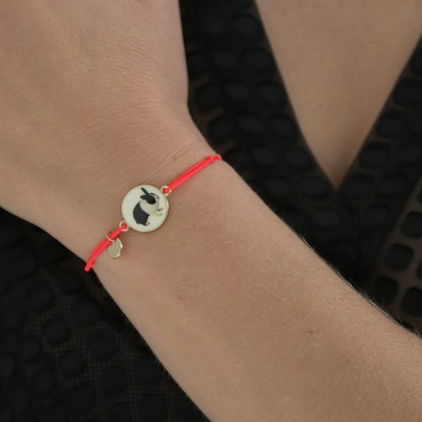 Le bracelet médaillon lapin