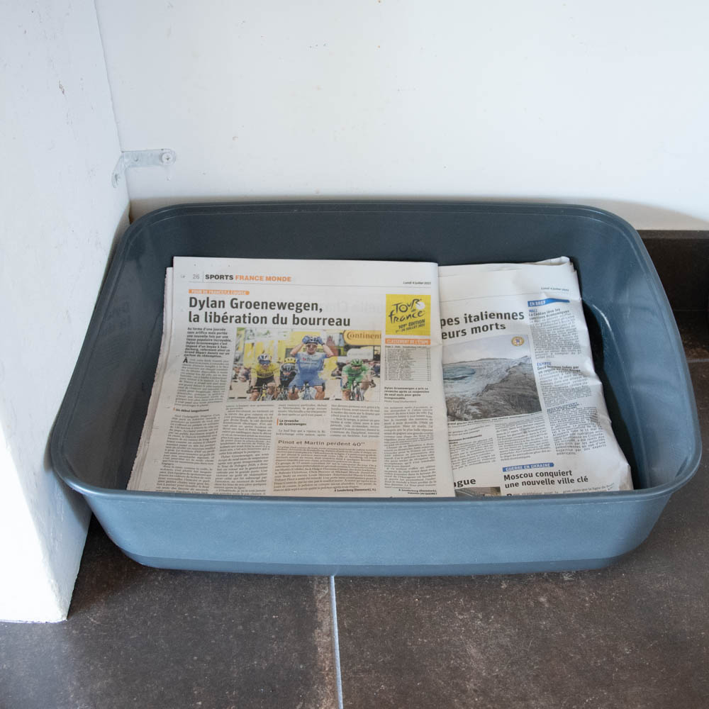 Litière de papier journal pour lapin