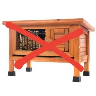 Cage en bois non adaptée pour un lapin